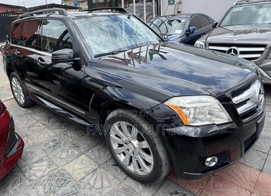 Mercedes-Benz GLK-Class 2010 Black