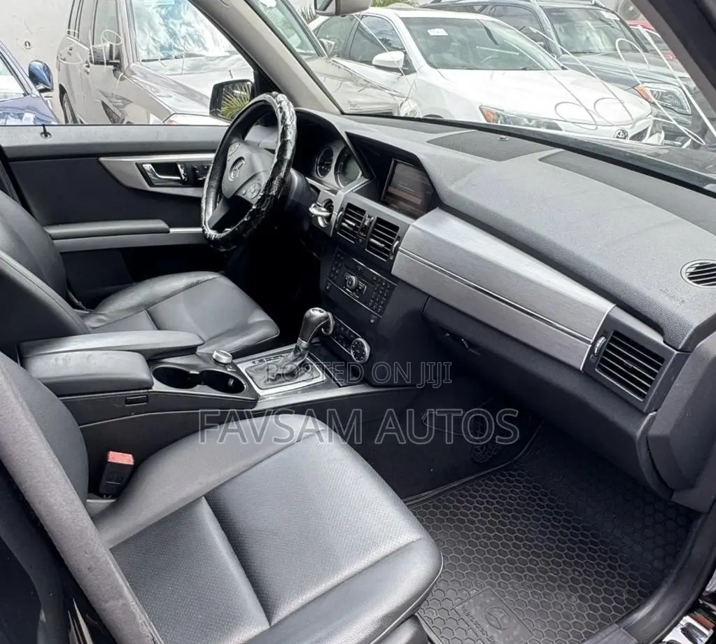 Mercedes-Benz GLK-Class 2010 Black