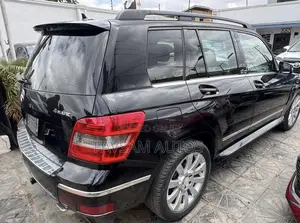 Mercedes-Benz GLK-Class 2010 Black
