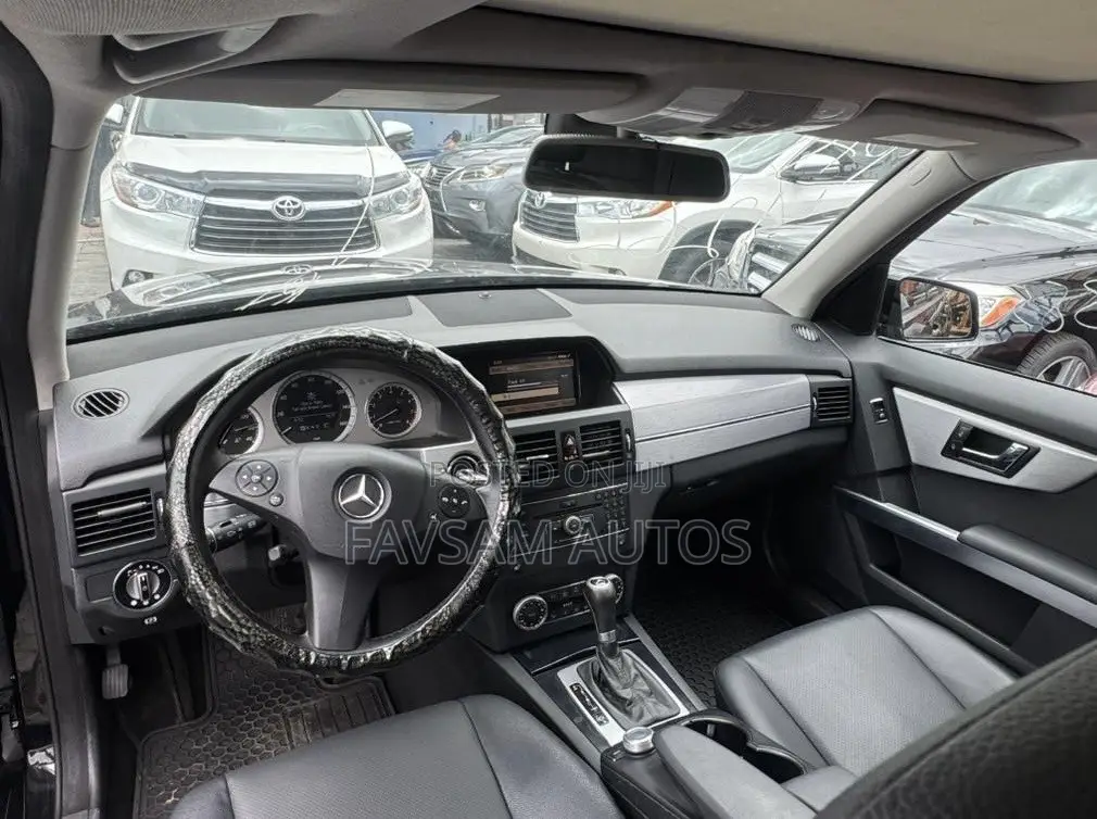 Mercedes-Benz GLK-Class 2010 Black