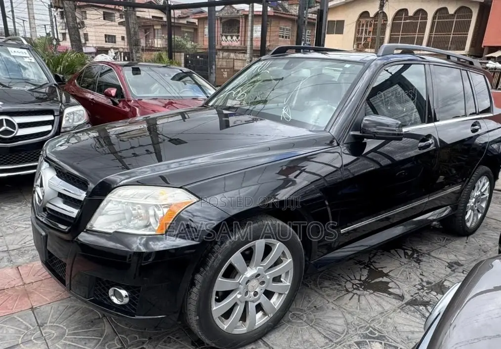 Mercedes-Benz GLK-Class 2010 Black