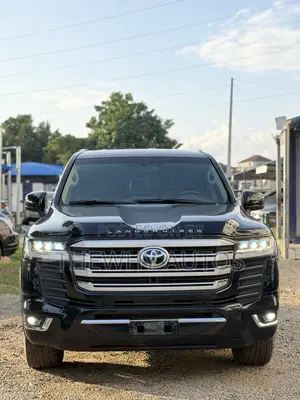 Toyota Land Cruiser 4.5 V8 VXR 2013 Black
