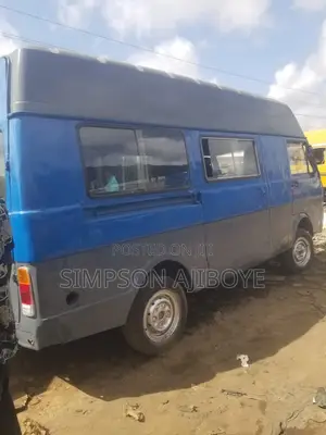 Volkswagen LT 2000 Blue