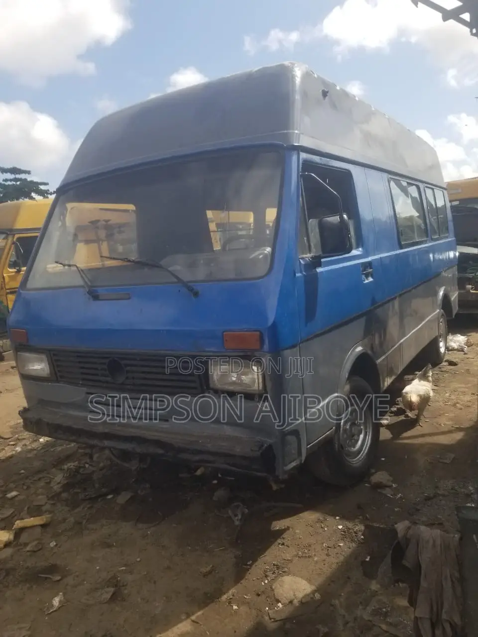Volkswagen LT 2000 Blue