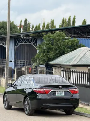 Toyota Camry 2016 Black