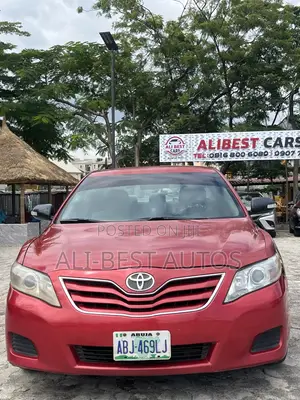Toyota Camry 2010 Red