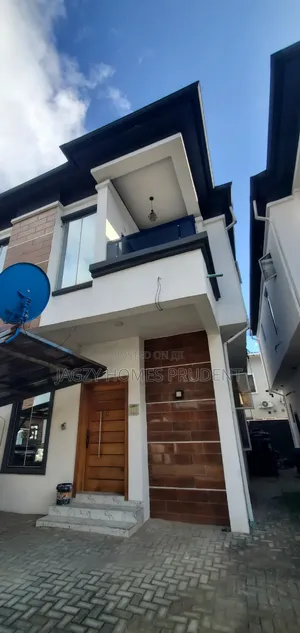 4bdrm Duplex in Luxury Homes, Lekki Phase 1 for rent
