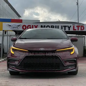 Toyota Corolla SE 2023 Red