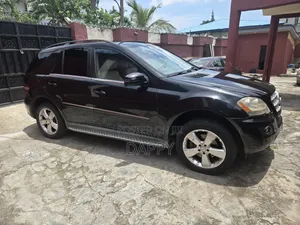 Mercedes-Benz M Class 2011 Black