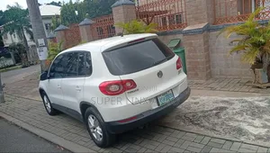 Volkswagen Tiguan 2010 Off white