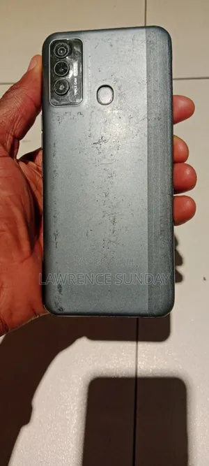 Tecno Camon 18i 128 GB Gray