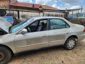 Honda Accord 2.4i 2002 Silver