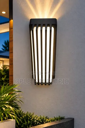 Luxury LED Outdoor Wall Sconce – Decorative Garden Light