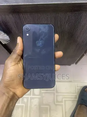 Apple iPhone XR 64 GB Black