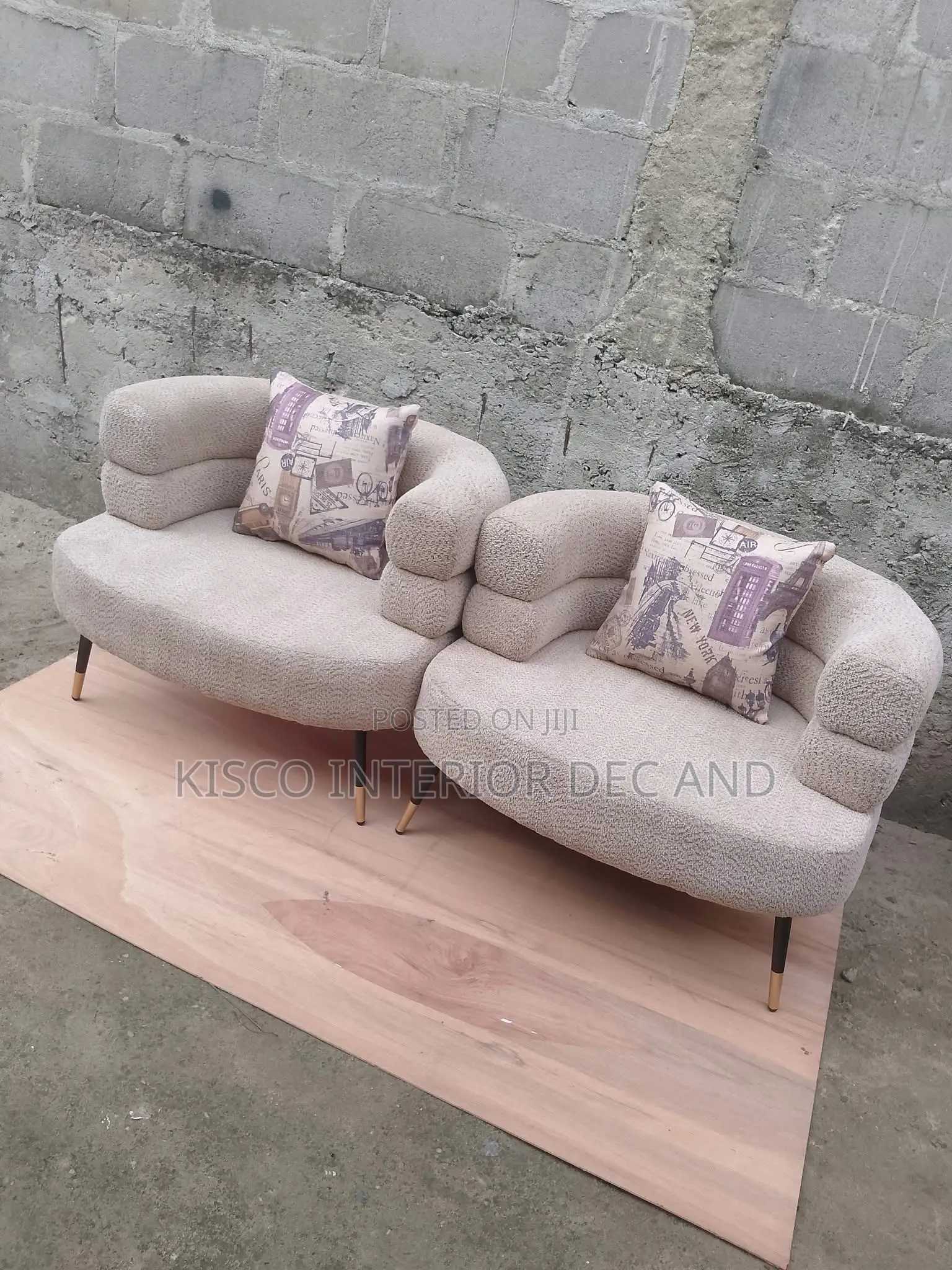 Single Sofas