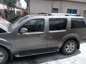Nissan Pathfinder 2027 Gray