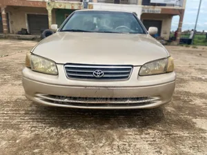 Toyota Camry 2002 Gold