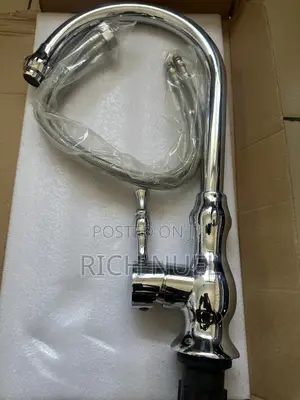 360° Rotating Stainless Steel Hot and Cold Kitchen Faucet-Double Handl