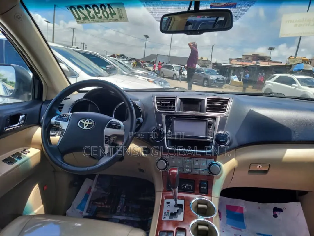 Toyota Highlander 2013