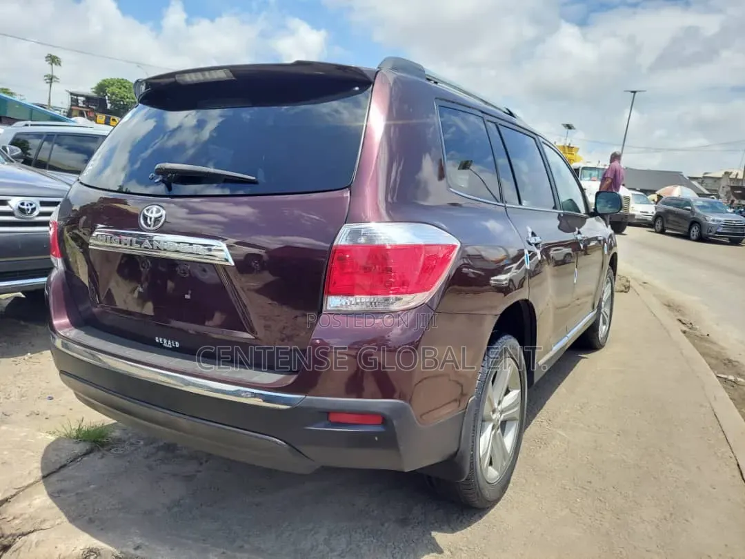 Toyota Highlander 2013