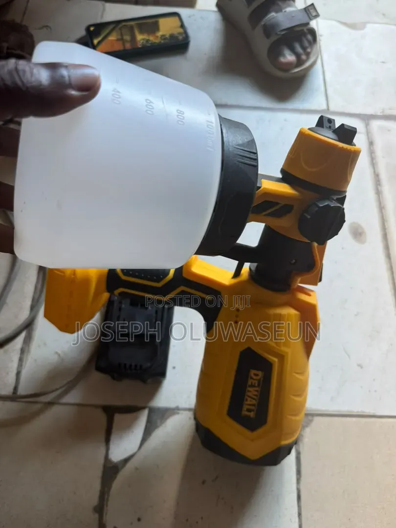 DeWalt Spray Paint