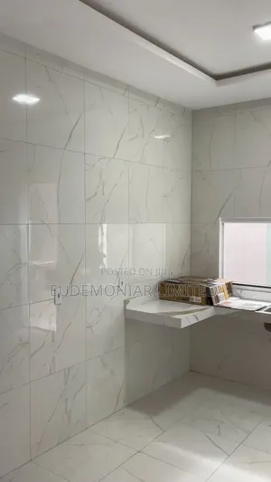 Kitchen & Bathroom Tiling Works