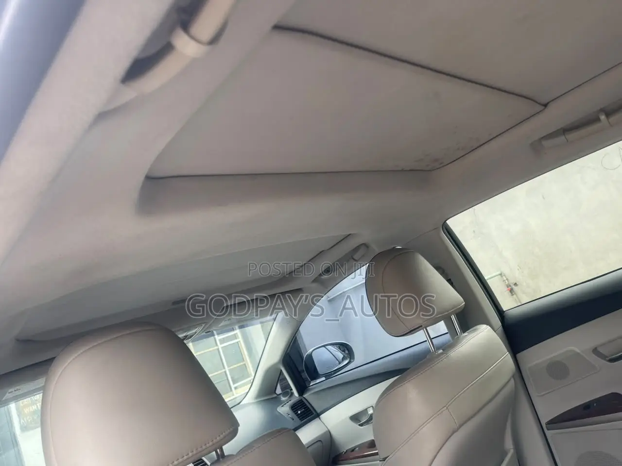Toyota Venza XLE 2012 Silver