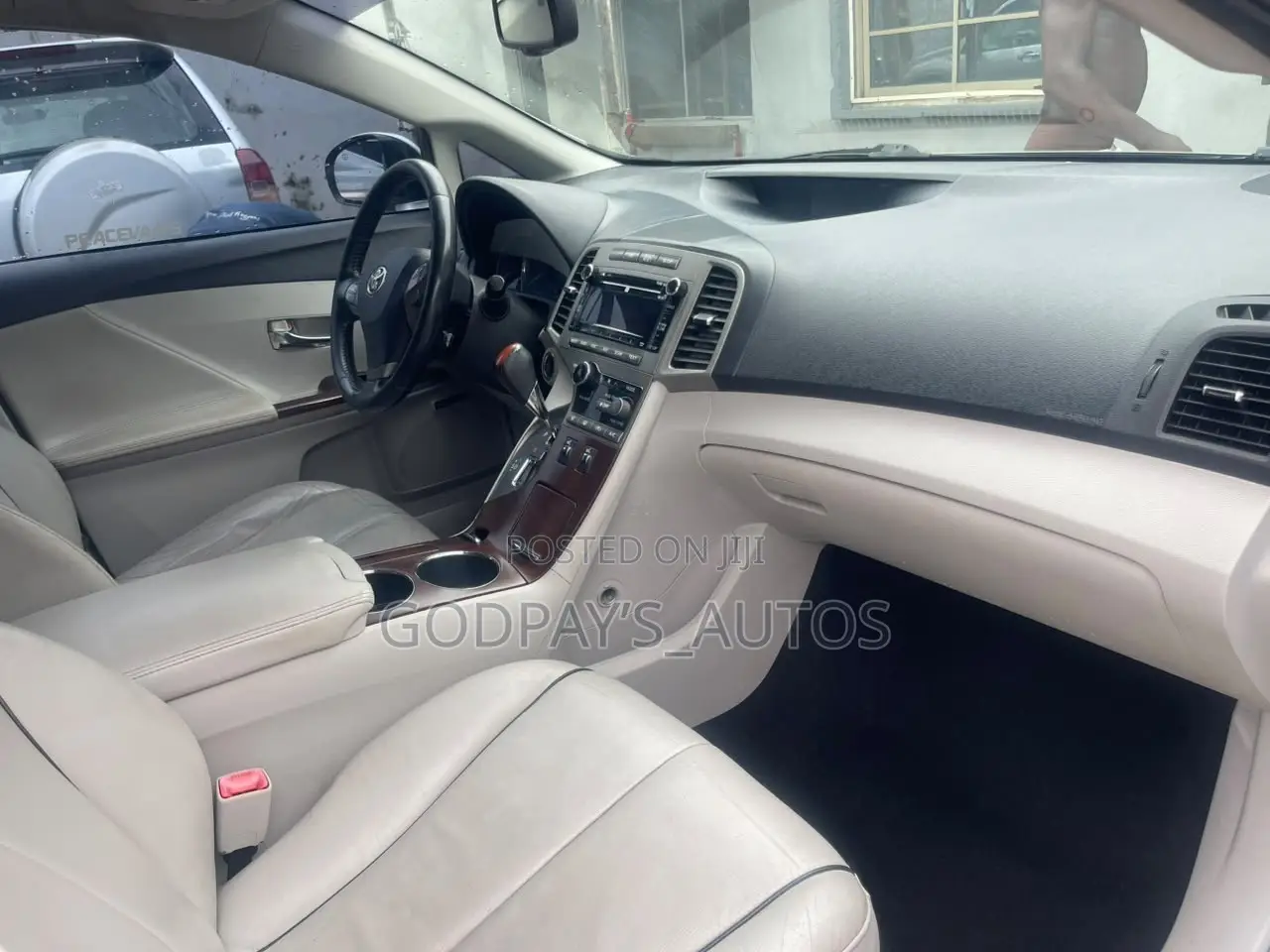 Toyota Venza XLE 2012 Silver