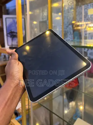 Apple iPad 10.2 (2021) 64 GB Silver