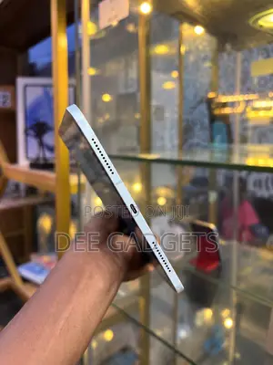Apple iPad 10.2 (2021) 64 GB Silver