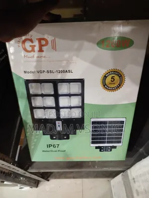 GP 1200W Solar Powered Street Light