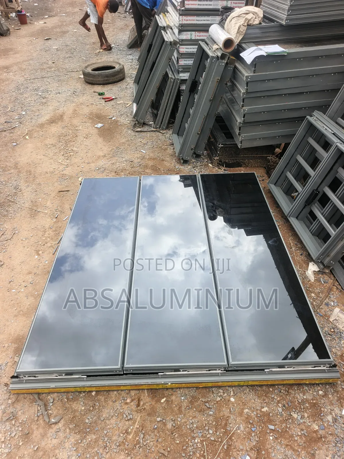 Three Panel of Frameless Windows With Burglary