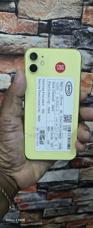 Apple iPhone 11 128 GB Yellow