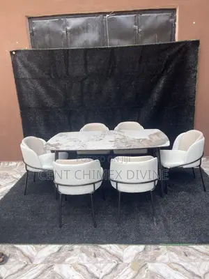 Aesthetic Dinning by 6 Seaters