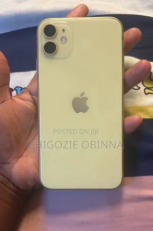 Apple iPhone 11 64 GB Yellow