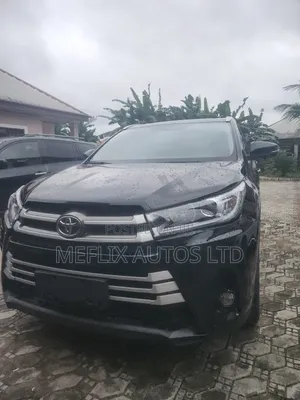 Toyota Highlander XLE V6 4x4 (3.5L 6cyl 6A) 2016 Black