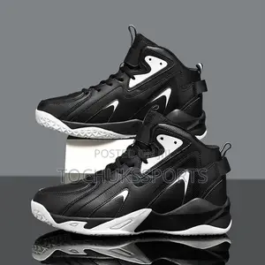 Unisex Basketball Shoe