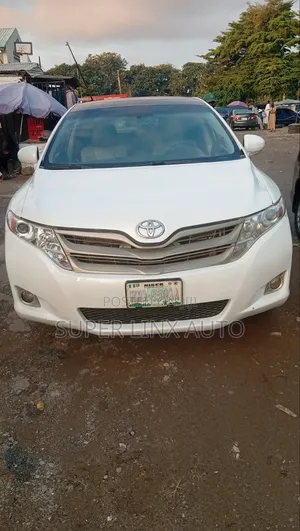 Toyota Venza 2010 White