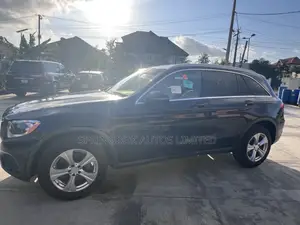 Mercedes-Benz GLC-Class 2016 Blue
