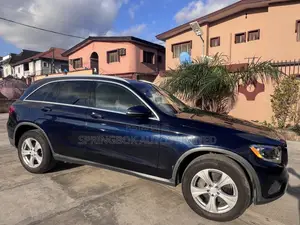 Mercedes-Benz GLC-Class 2016 Blue
