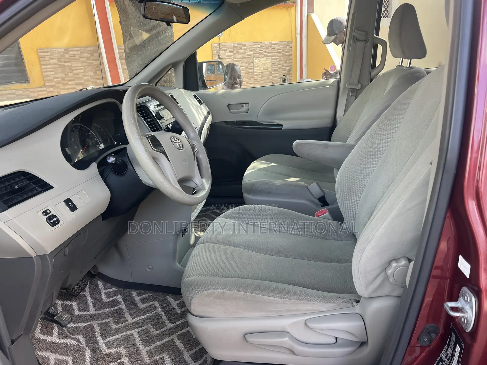 Toyota Sienna LE 8 Passenger 2010 Red
