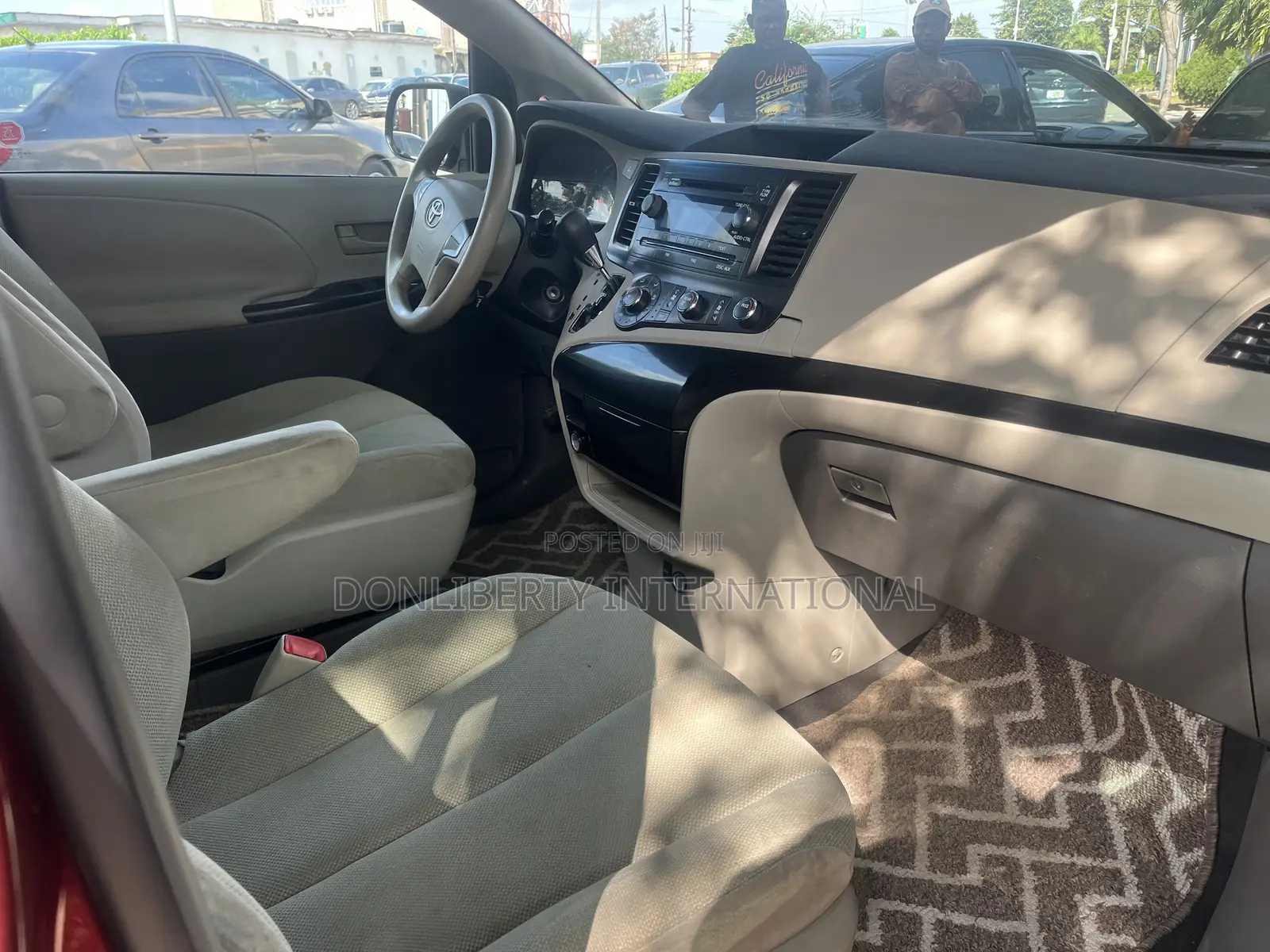 Toyota Sienna LE 8 Passenger 2010 Red