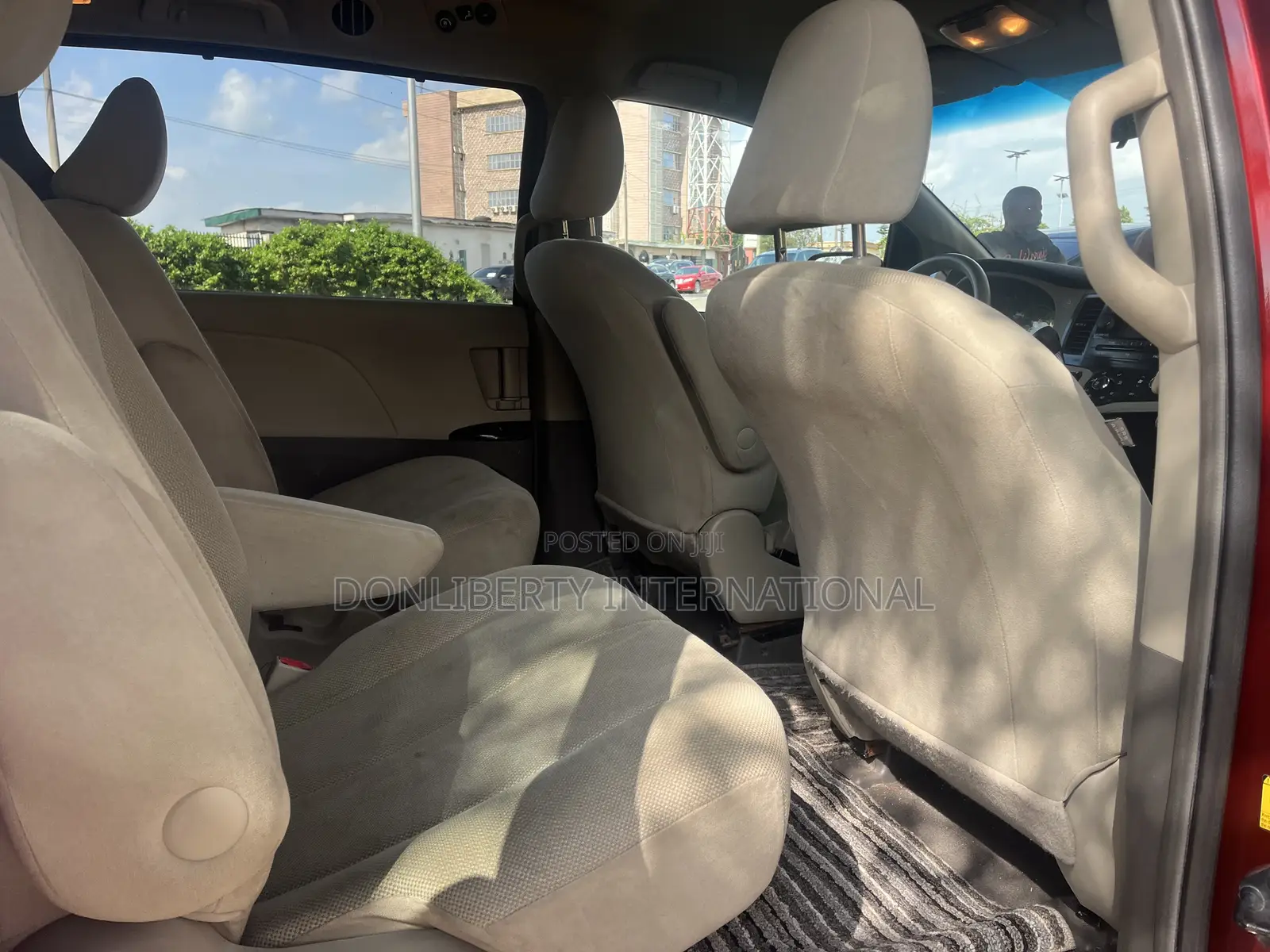 Toyota Sienna LE 8 Passenger 2010 Red