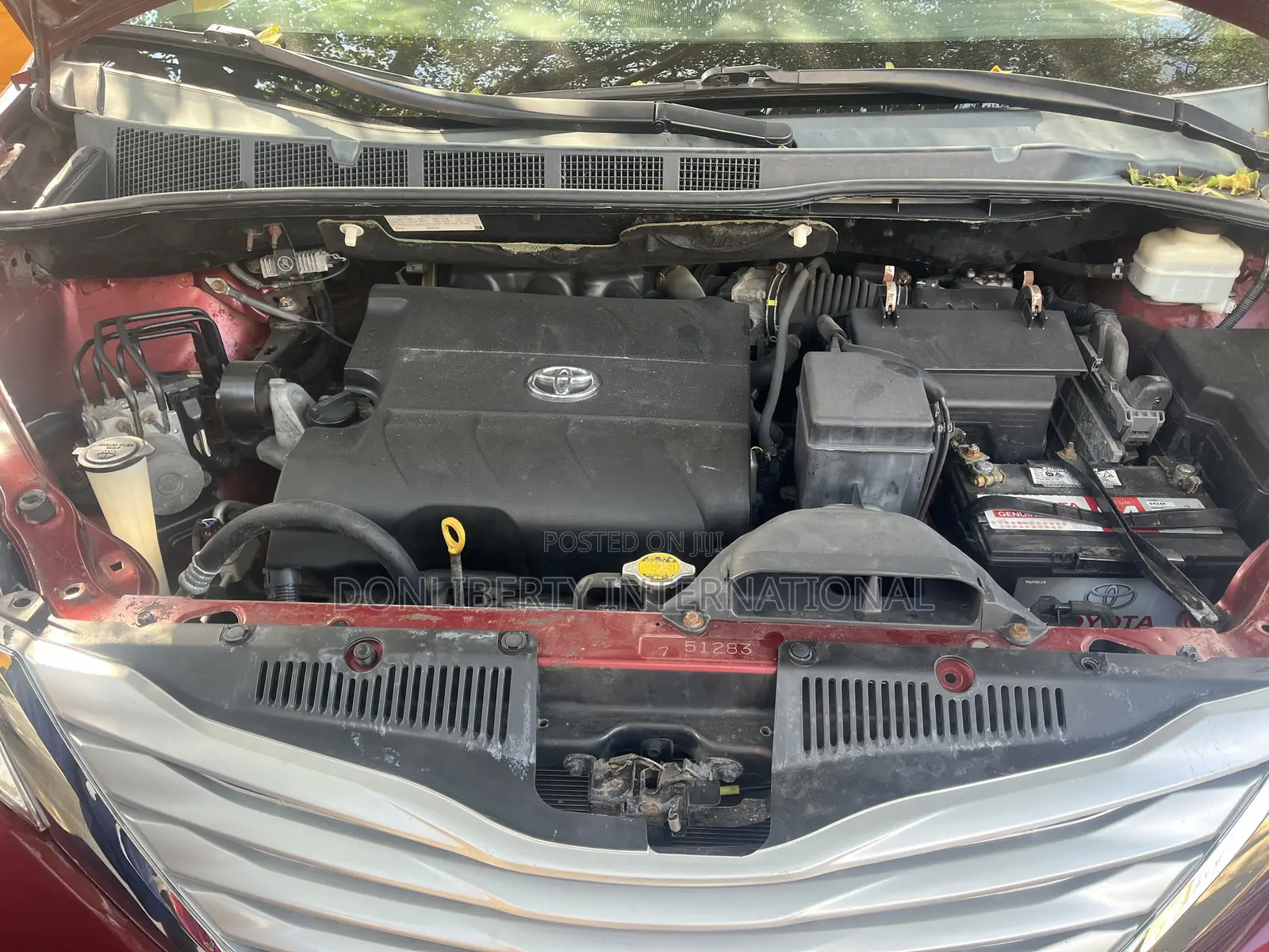 Toyota Sienna LE 8 Passenger 2010 Red
