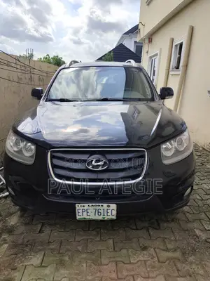 Hyundai Santa Fe GLS 2011 Black