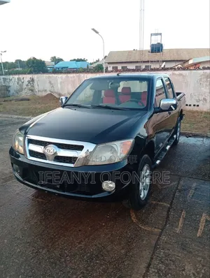 IVM Carrier 4WD 2017 Black