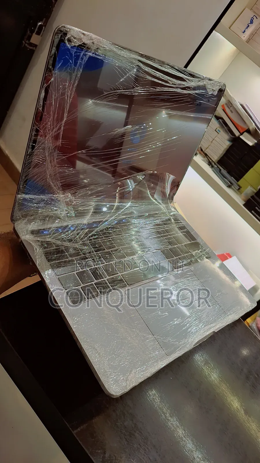 Laptop Apple MacBook Pro 2017 8GB Intel Core i5 SSD 256GB