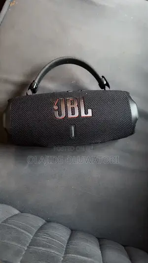 JBL Charge 6