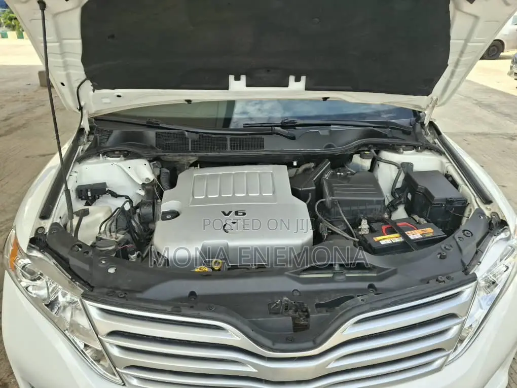 Toyota Avanza 2009 White