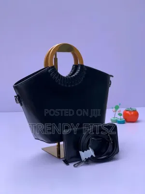 Wooden Ring Handle Leather Handbag With Wallet & Shoulder Strap